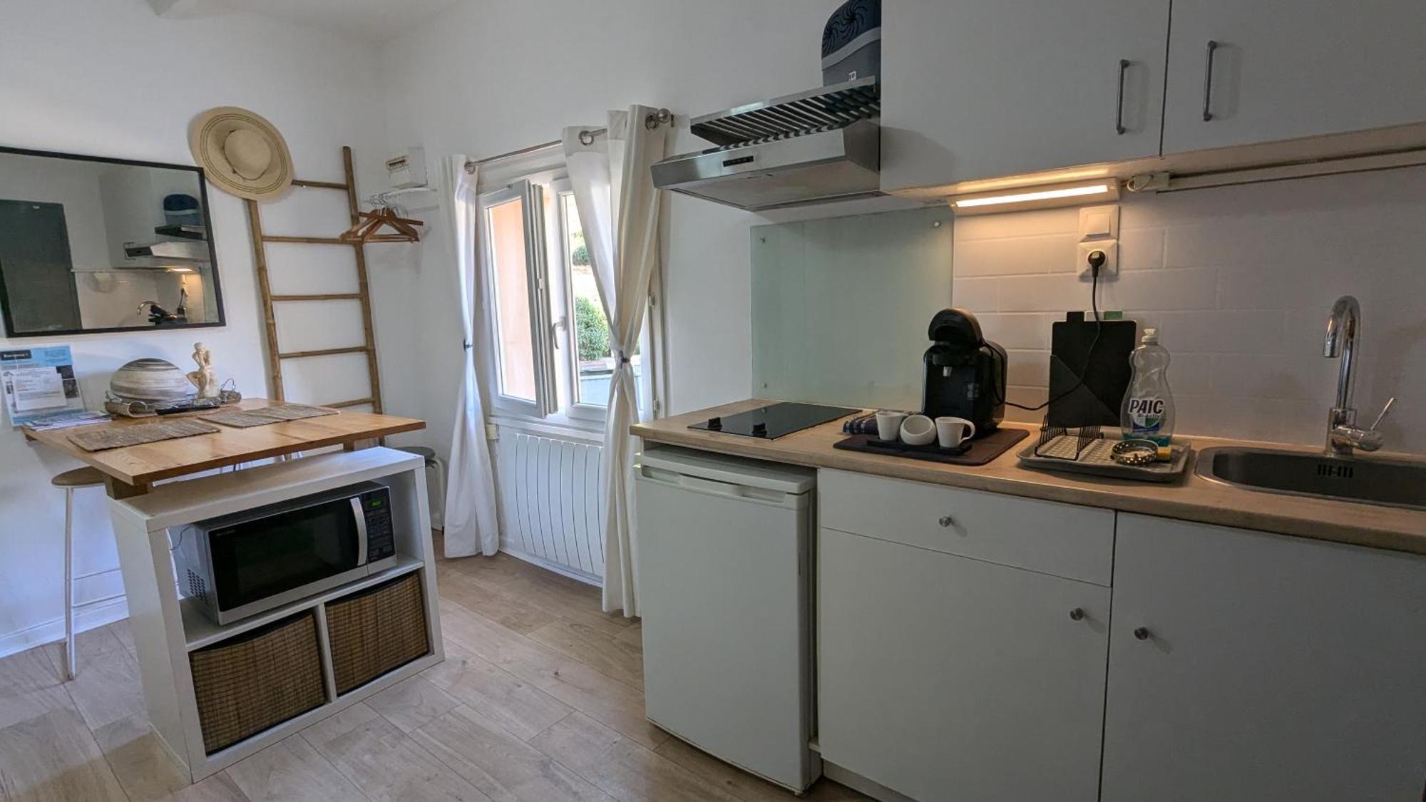 Studio Avec Parking Tout A Pied Et Calme Bandol Esterno foto
